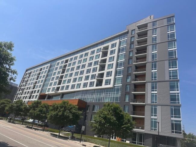 Boettcher Masonry completed masonry work for Peace & West in Raleigh, NC, a 140-foot multi-family development featuring expert brick, block, and stone. Commercial & Residential Lease Space