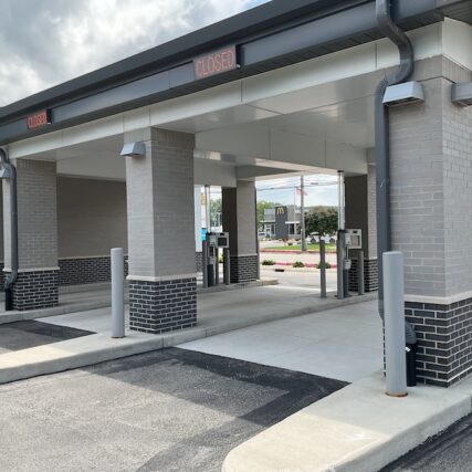 Drive thru area of the building of Health Advantage Credit Union in Midland Michigan. Featuring Vintage Black Velour brick manufactured. Masonry work by Boettcher Masonry.